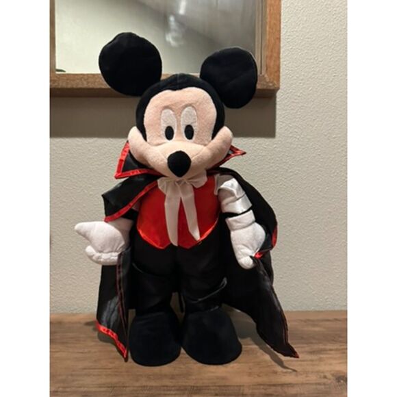 Disney Mickey Mouse Dracula Standing Figurine - Picture 1 of 9